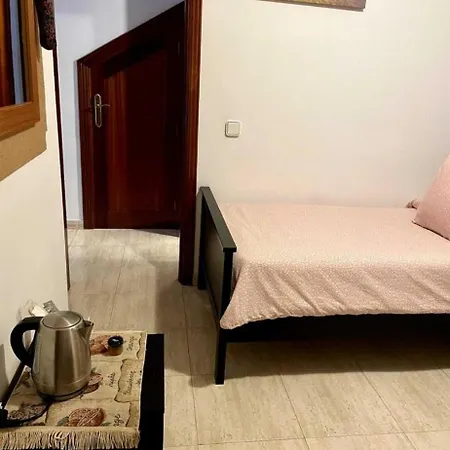 Doble Con Bano Entrada Privada Huespedes Проживание в семье *